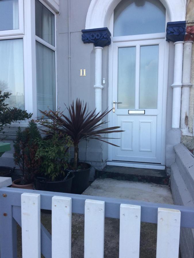 Lovely Little Flat By The Sea In 클리소프스 외부 사진