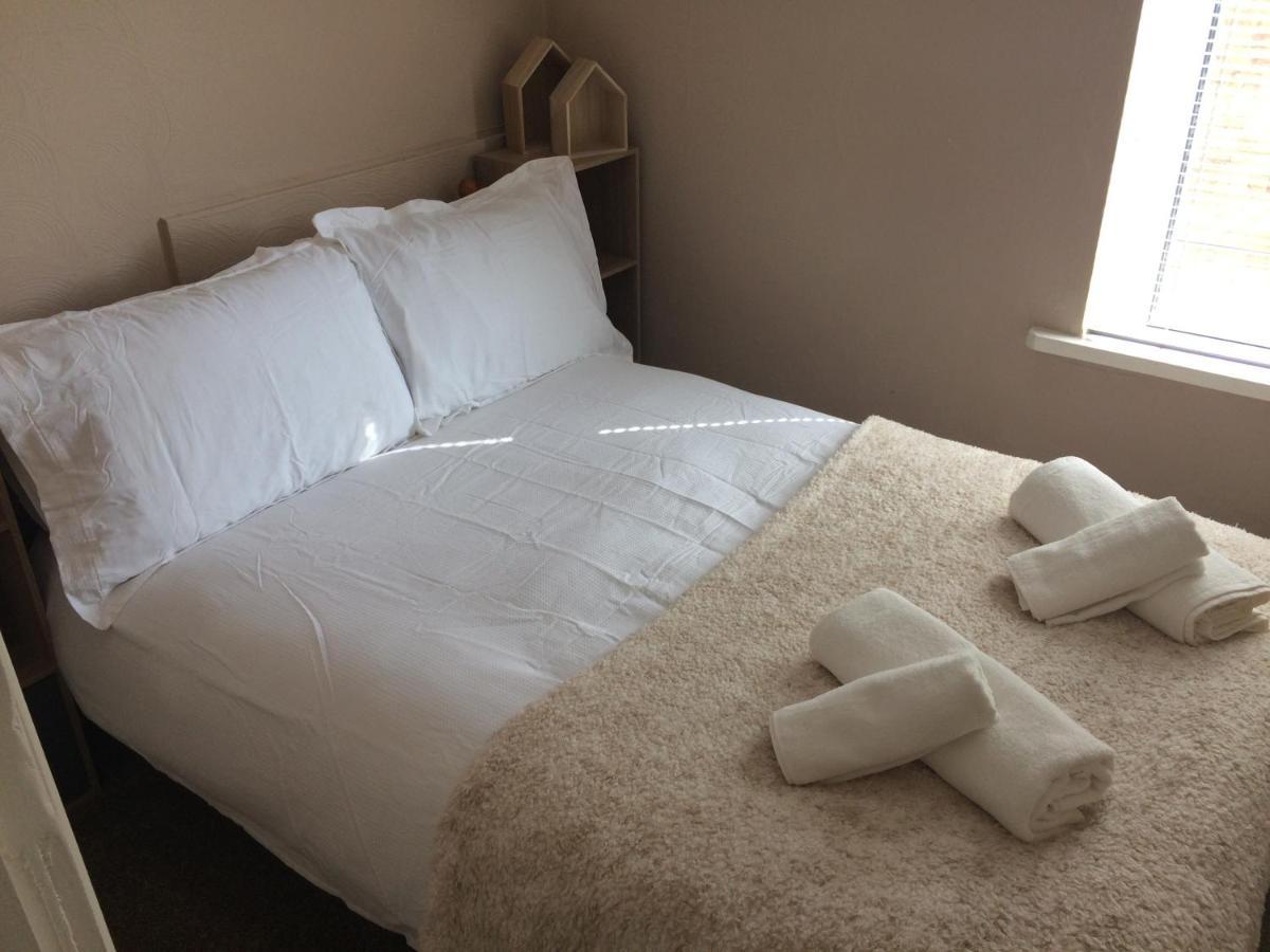 Lovely Little Flat By The Sea In 클리소프스 외부 사진
